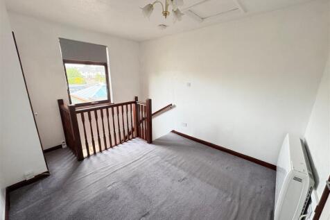 Bedroom 3.jpg