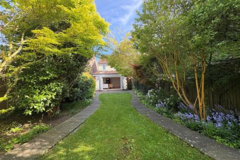 Garden 3.jpg