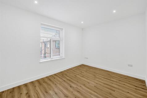 2-113-LondonRoad-09.jpg