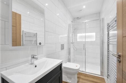 2-113-LondonRoad-03.jpg