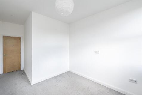 6-WOODLANDS-C0URT-11.jpg