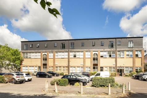 6-WOODLANDS-C0URT-15.jpg