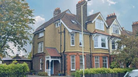 Leslie Lodge, Avenue Road - New Front Photo.jpg