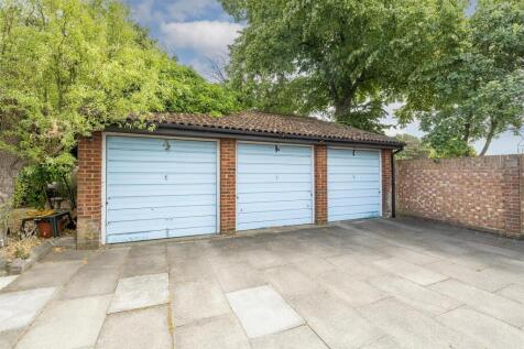 2-Albany-Mews-01.jpg
