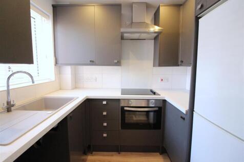 St Georges Court - Kitchen - 1.jpg