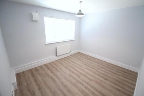 St Georges Court - Bedroom One.jpg