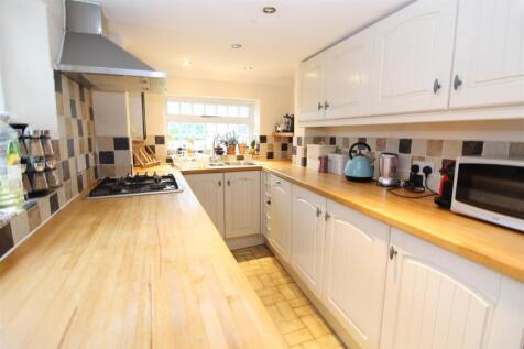 020 Bernard Street (26).JPG