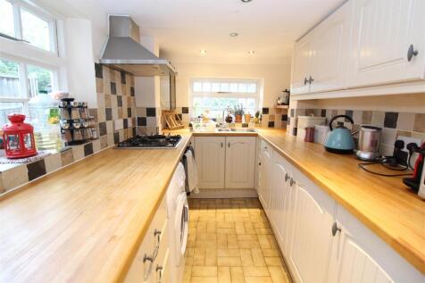 020 Bernard Street (28).JPG