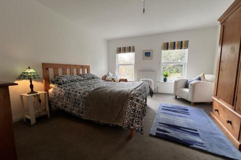 Bedroom 3: