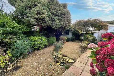 39 St Edmunds garden.JPG