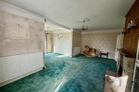 Living Room: