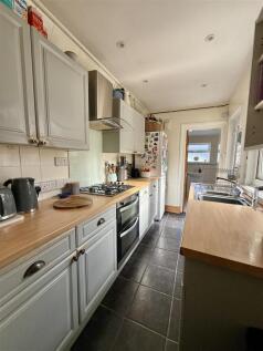 Galley Kitchen: