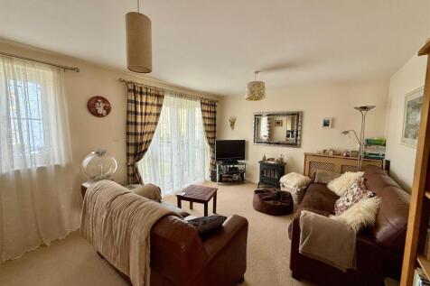 Living Room: