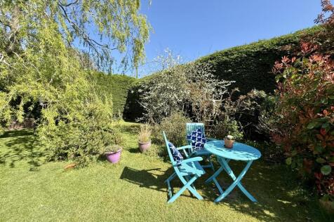 Rear Garden: