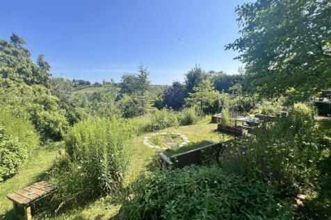 Rear Garden: