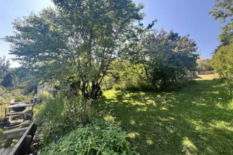 Rear Garden: