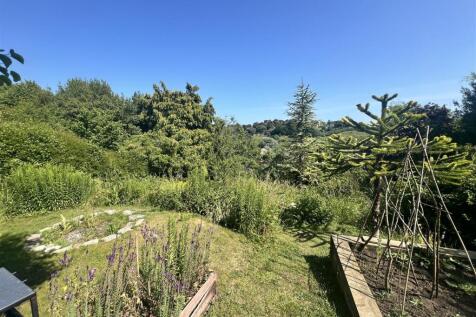 Rear Garden: