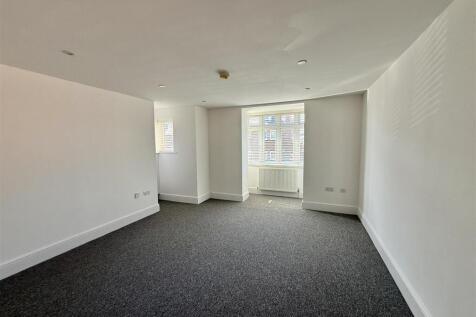 Living Area: