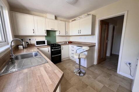 Kitchen: