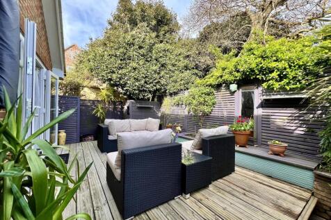 Rear Garden:
