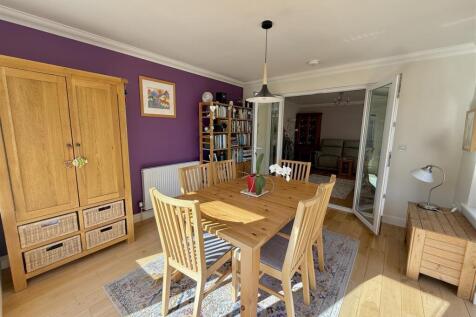 Garden Room: