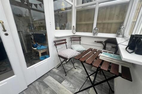 Lean-To Conservatory