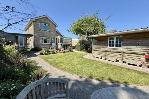 Rear Garden: