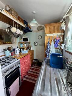 Kitchen: