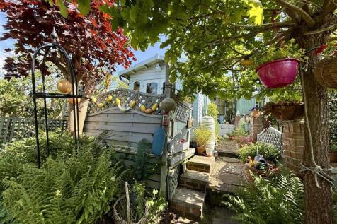 Summerhouse &amp; Shed: