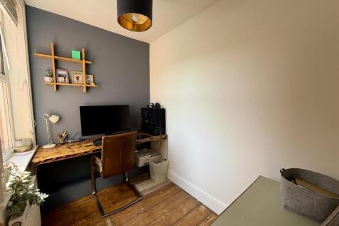 Bedroom Three/Study: