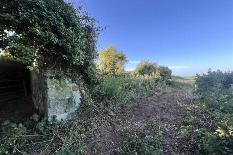 Land cottage remains.JPG