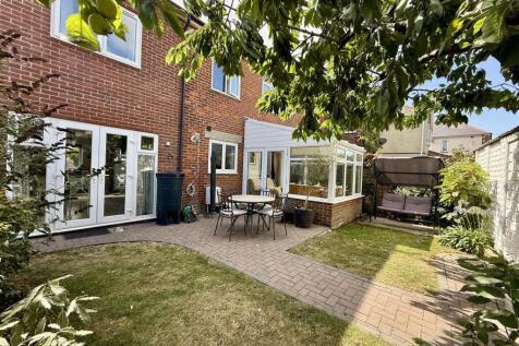 Rear Garden: