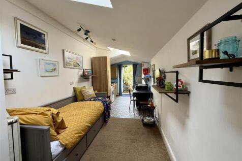 Annexe Living Area: