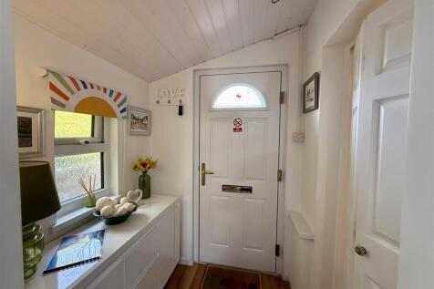 Annexe Entrance Area: