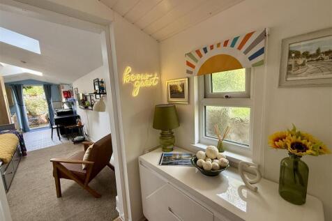 Annexe Entrance Area: