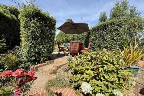 Rear Garden:
