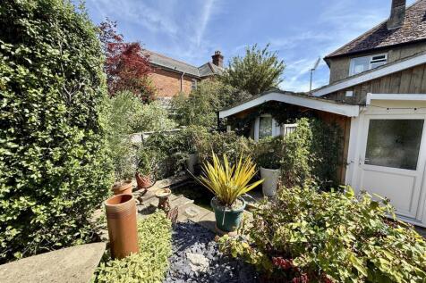 Rear Garden: