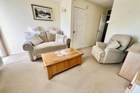 Living Room: