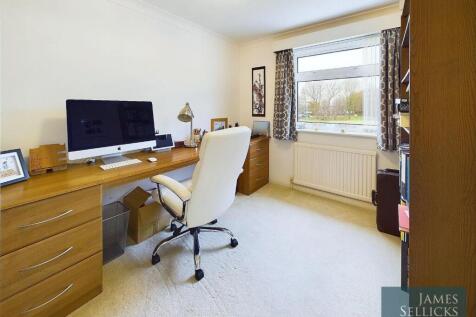 Bedroom 4/Study