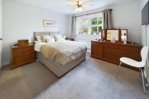 Mster Bedroom