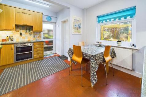 Extended Dining Kitchen