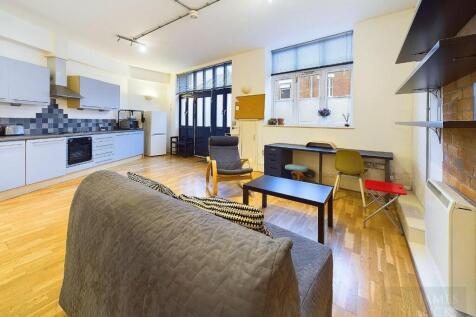 Open Plan Living/Dining/Kitchen