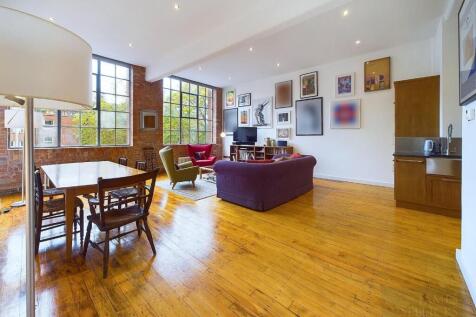 Living/dining Area