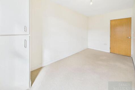 Double Bedroom 2
