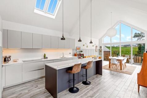 Living/Dining Kitchen