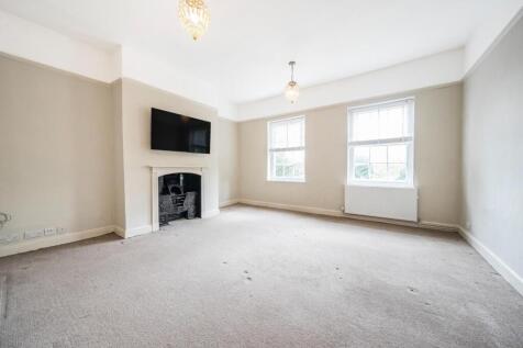 Second floor Sitting/Bedroom