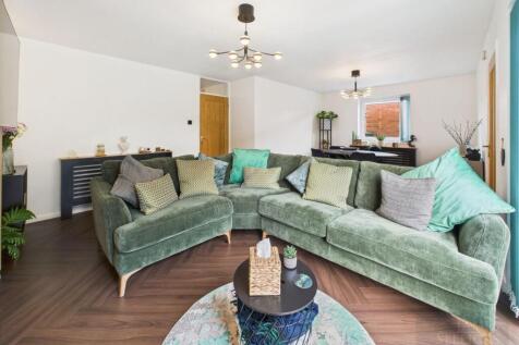 Sitting/Dining Room