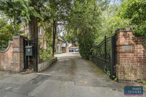 Gated Driveway