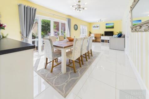 Open Plan Living Kitchen