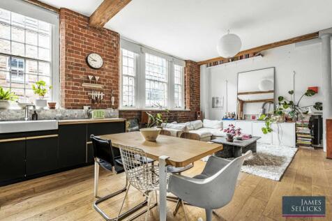 Open Plan Kitchen/Living Area